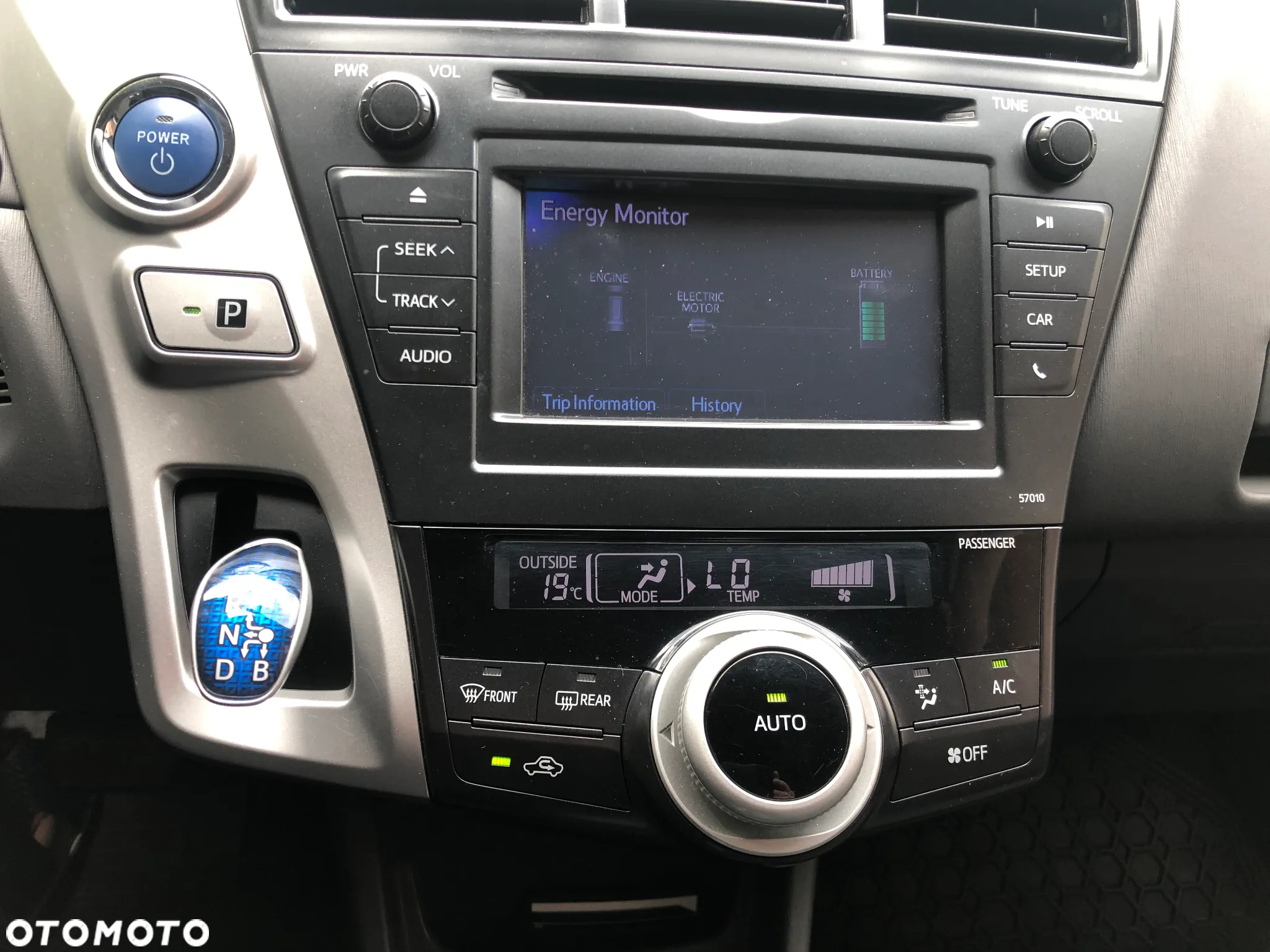 Toyota Prius+ (Hybrid) Comfort - 32