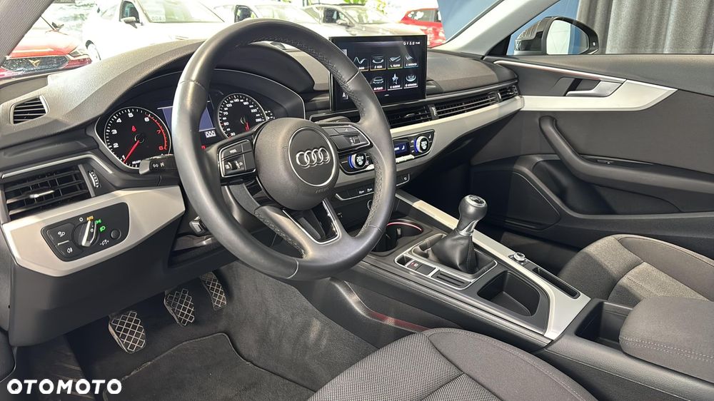 Audi A4 Limousine 35 TFSI mHEV - 9