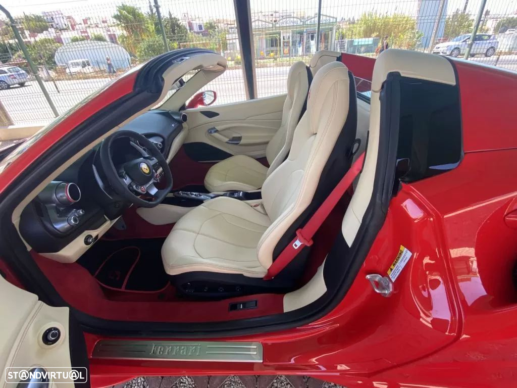 Ferrari F8 Tributo Spider - 7