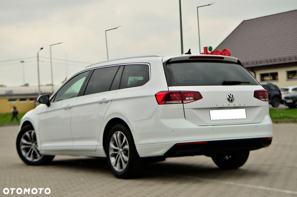 Volkswagen Passat - 7
