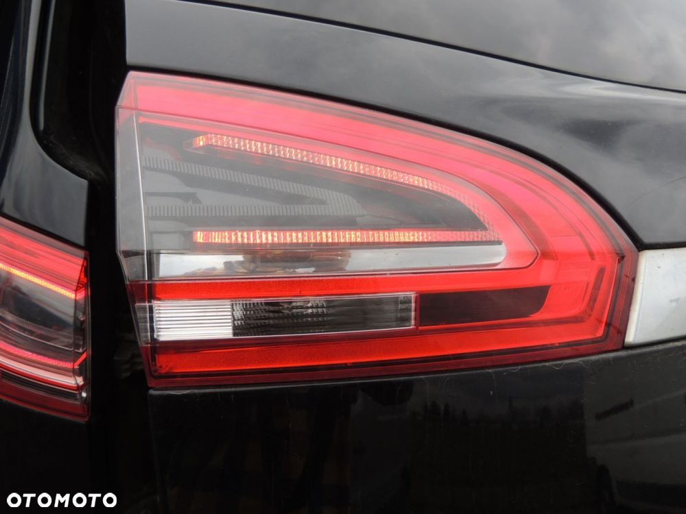 Lampa z klapy bagażnika Ford S-MAX lift '12 - 1