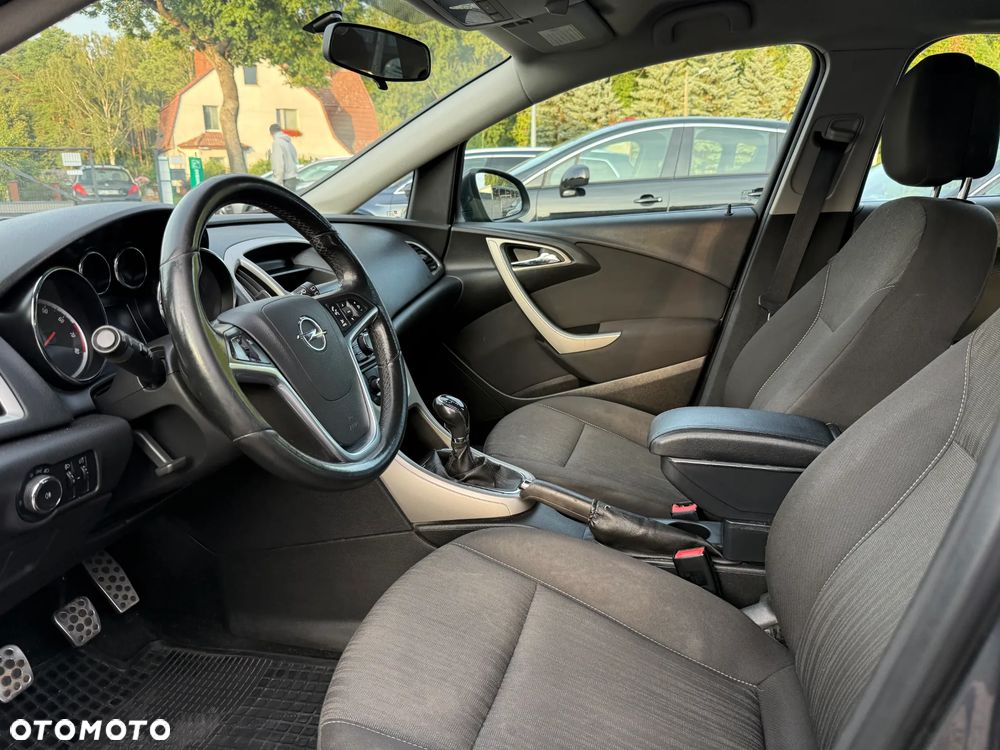 Opel Astra - 16