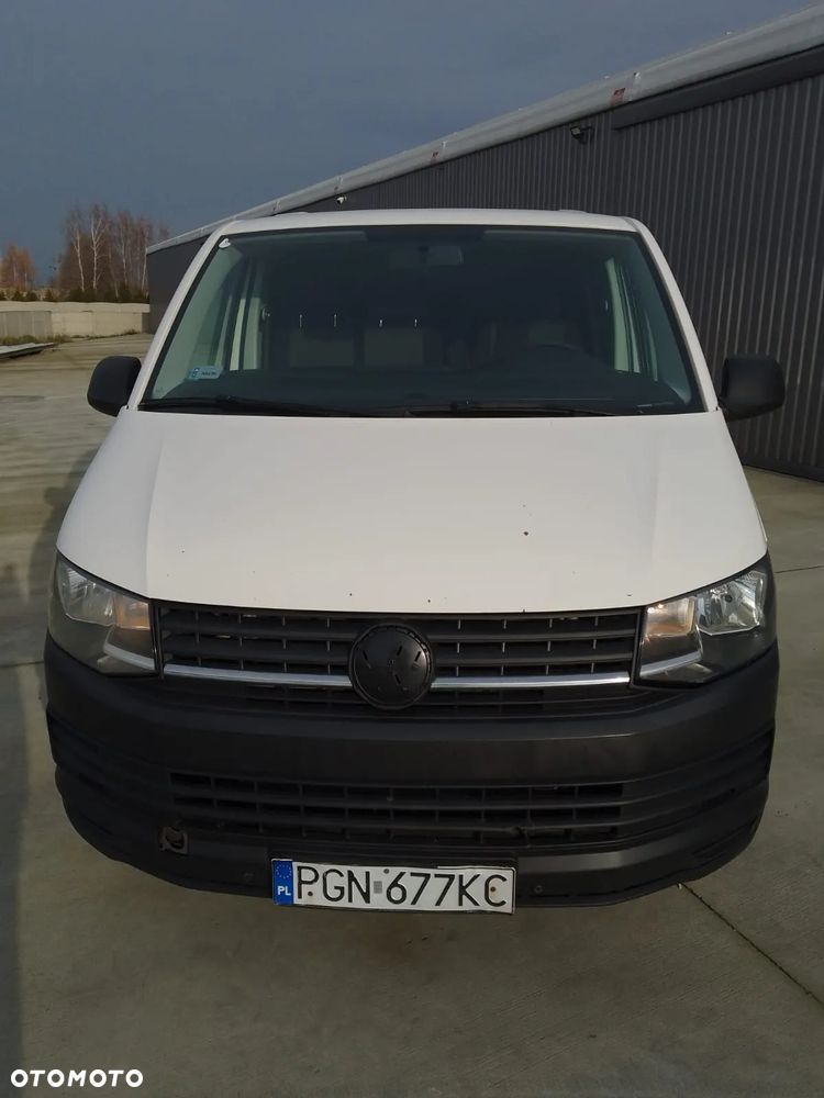 Volkswagen Transporter - 1