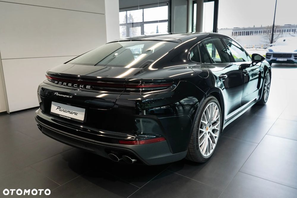 Porsche Panamera 4 E-Hybrid PHEV - 3