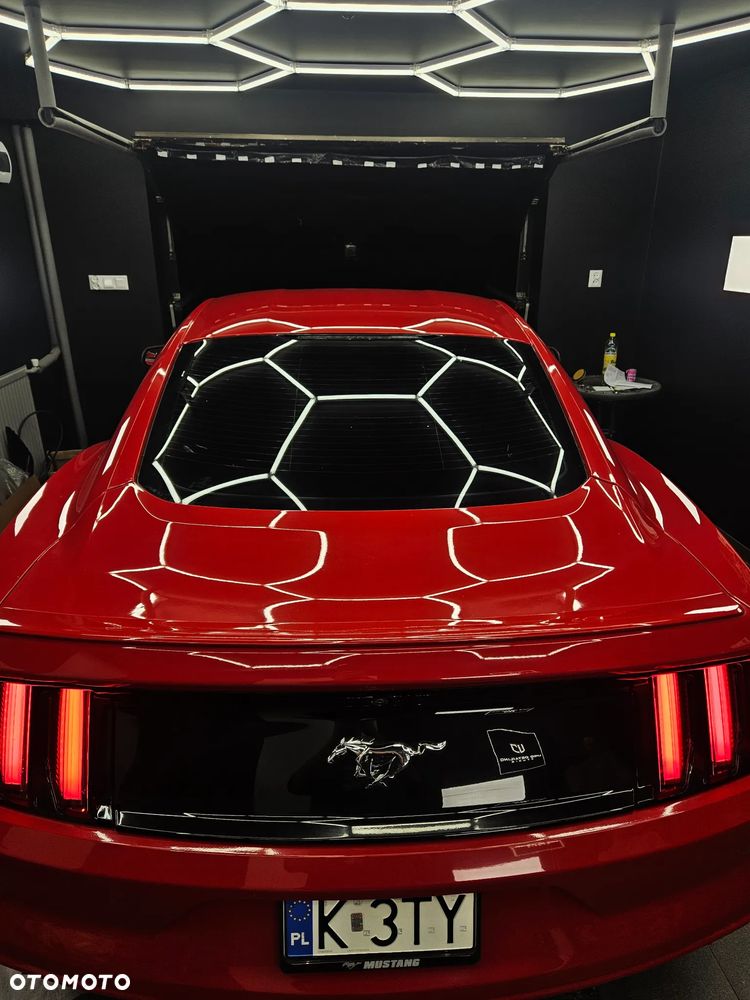 Ford Mustang 2.3 EcoBoost - 11