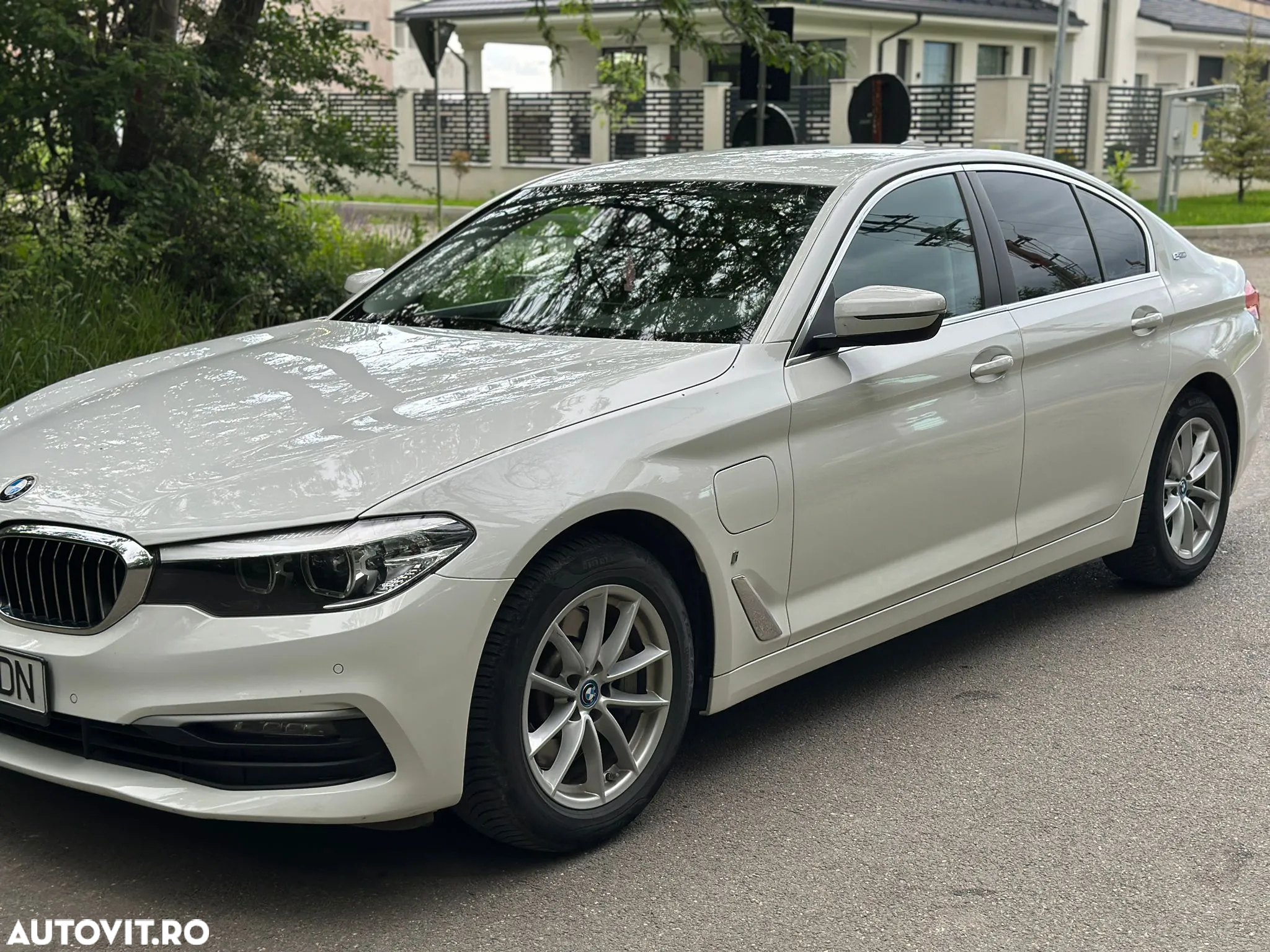 BMW Seria 5 530e AT PHEV - 3