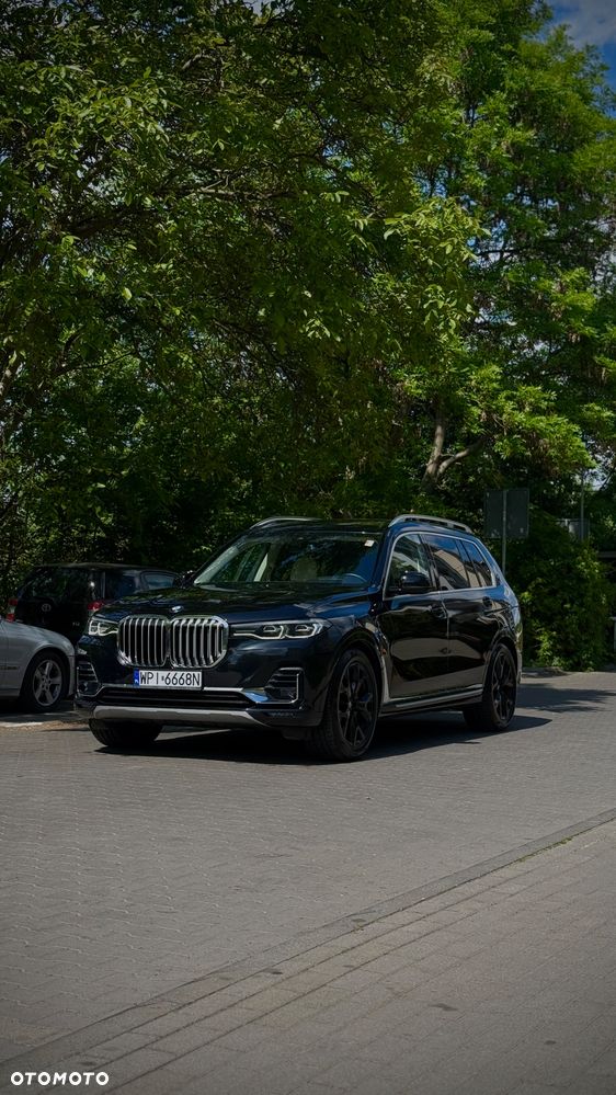 BMW X7 xDrive40i - 11