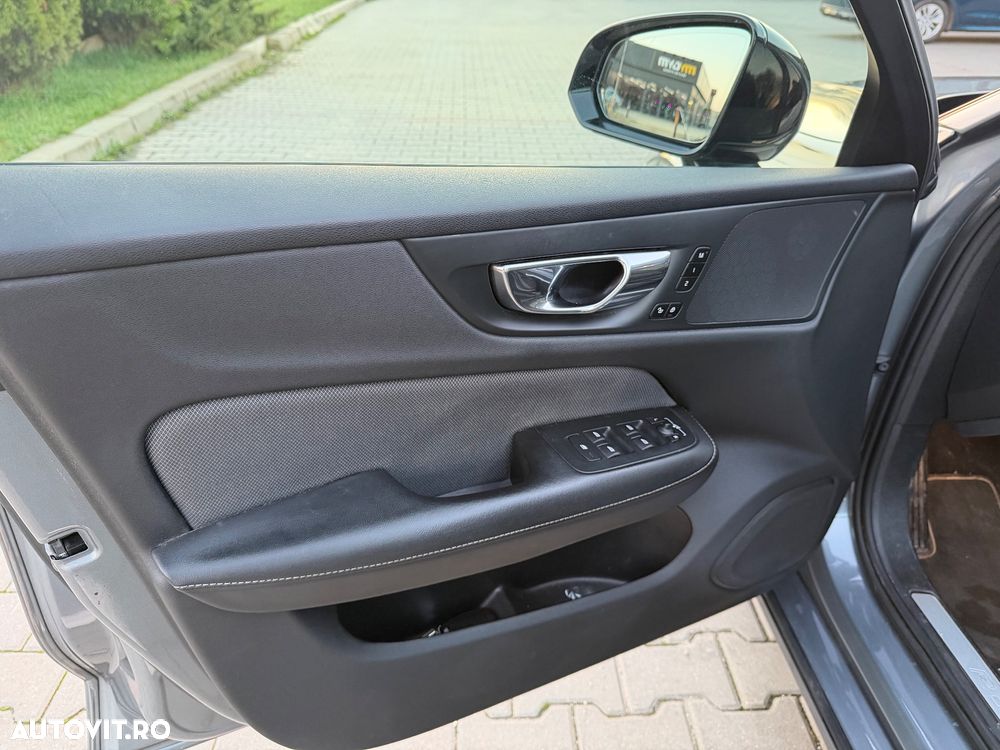 Volvo S60 T4 R-Design - 20