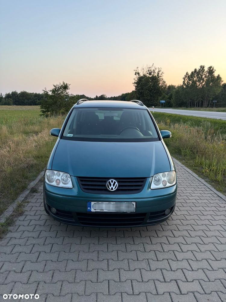 Volkswagen Touran - 2