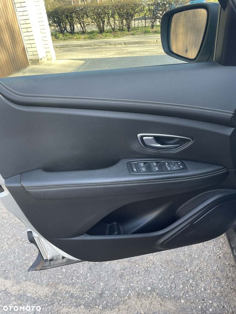 Renault Scenic ENERGY dCi 110 EDC INTENS - 14