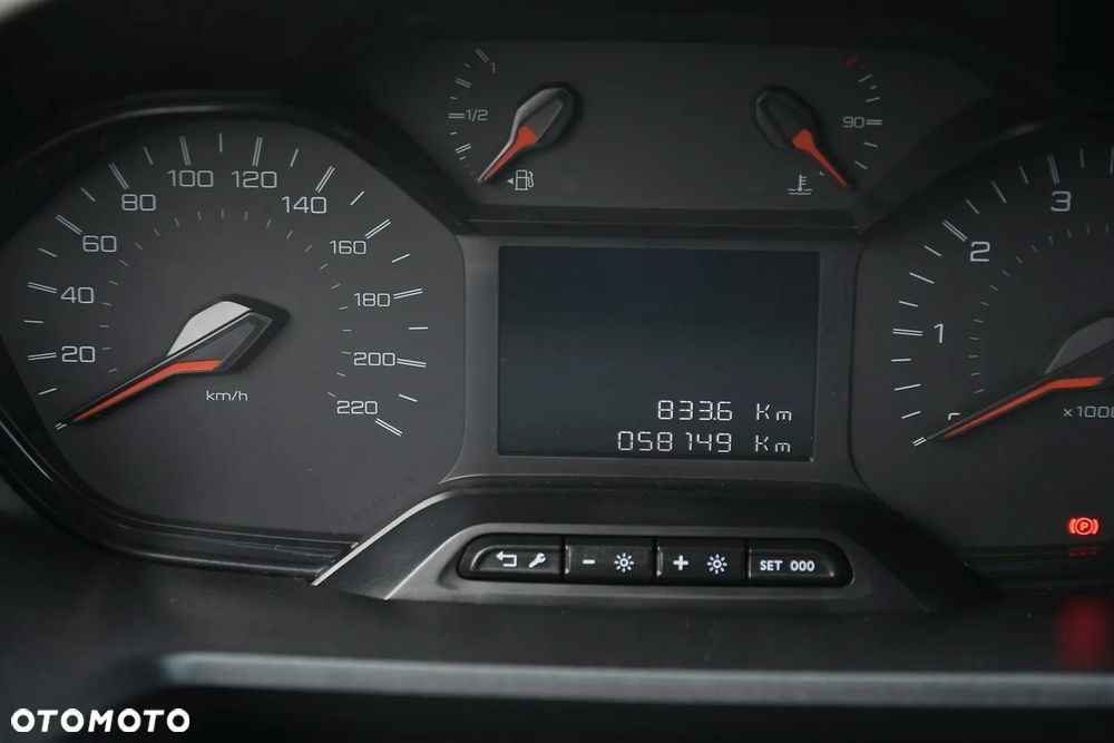 Peugeot PARTNER 1.5 HDI 100KM * Salon PL * 1 WŁAŚCICIEL * FV * JAK NOWY ! - 25