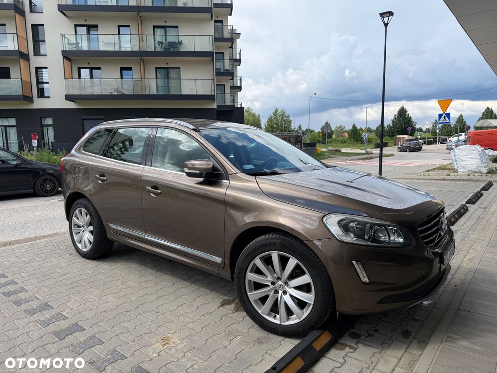 Volvo XC 60 D4 AWD Summum - 1