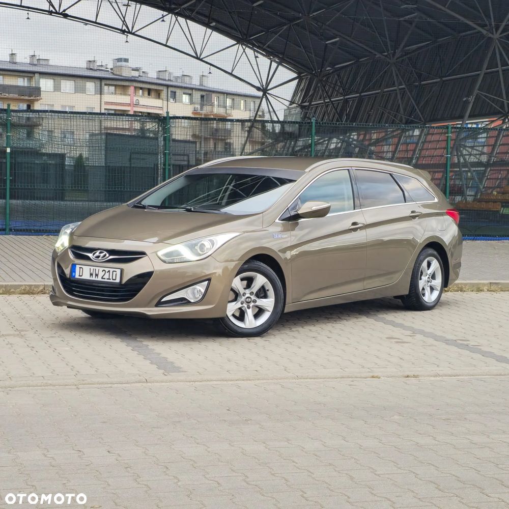 Hyundai i40 Kombi blue 1.6 Space - 8