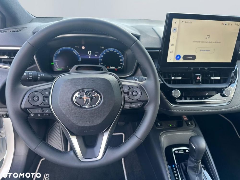 Toyota Corolla - 11