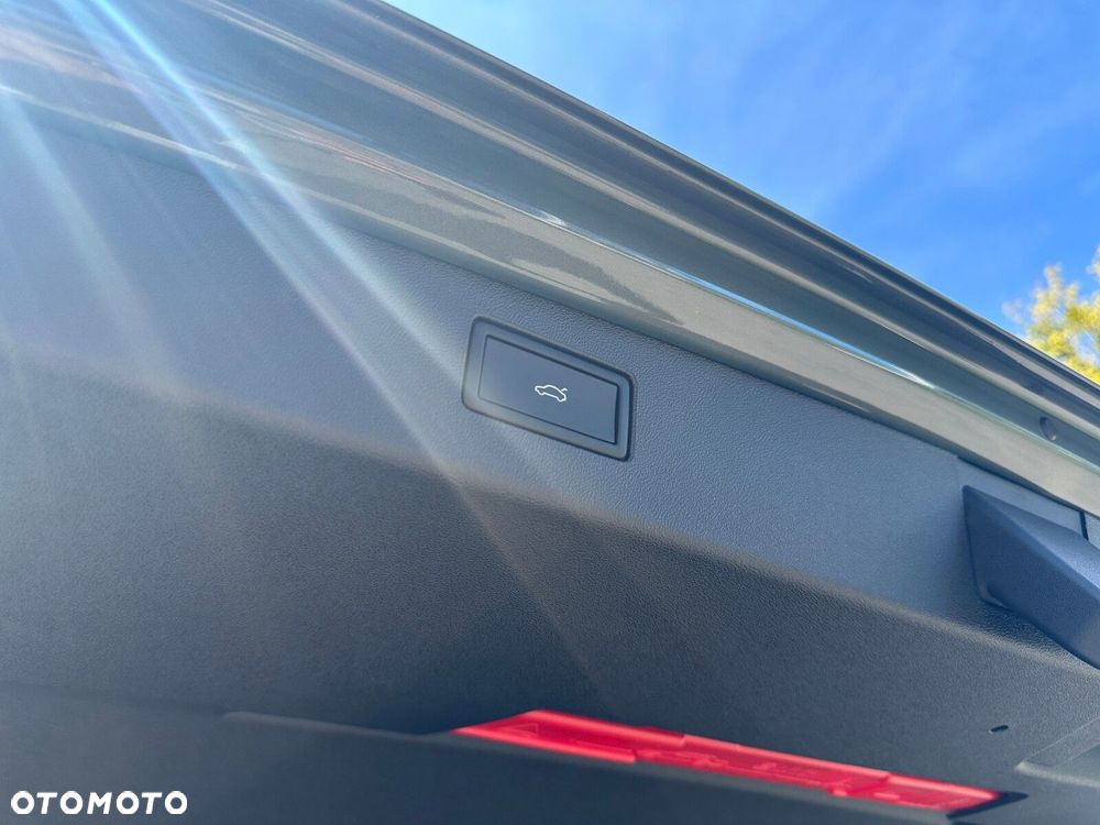 Volkswagen Tiguan - 33