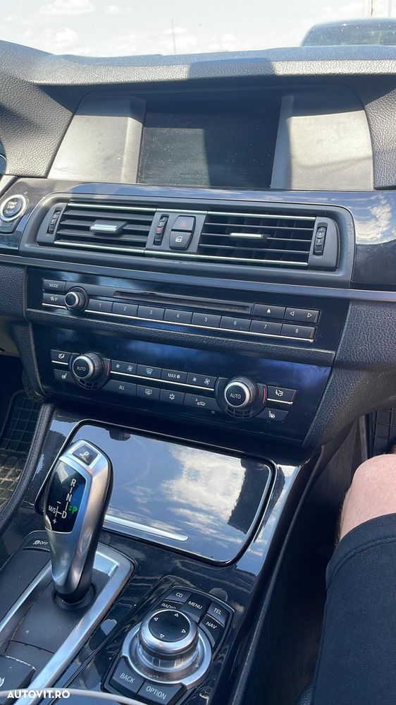 BMW Seria 5 520d - 14