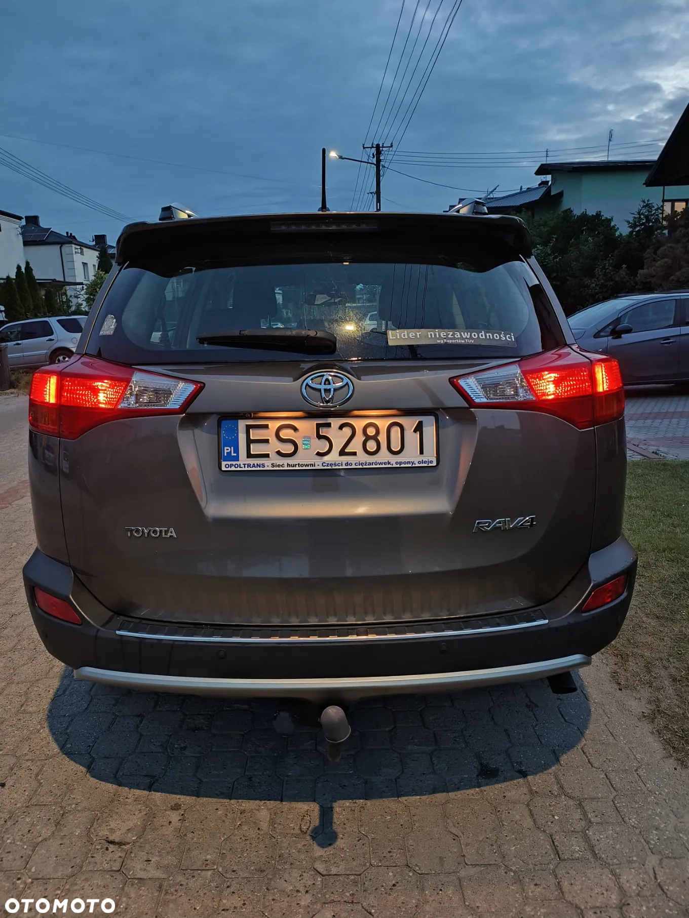 Toyota RAV4 2.0 D-4D Premium 4x2 - 4