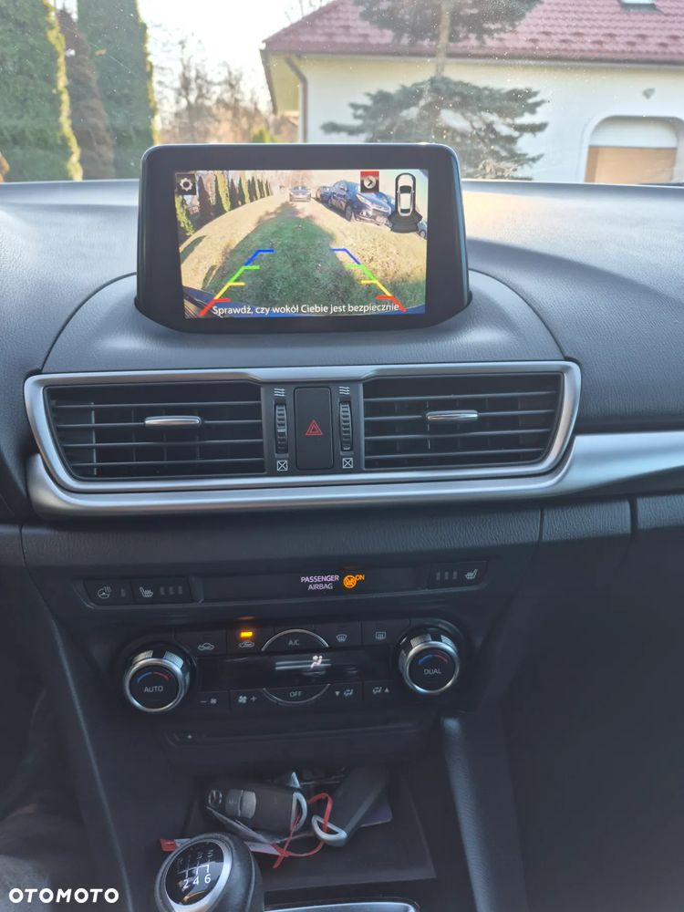 Mazda 3 SKYACTIV-G 120 Signature - 25