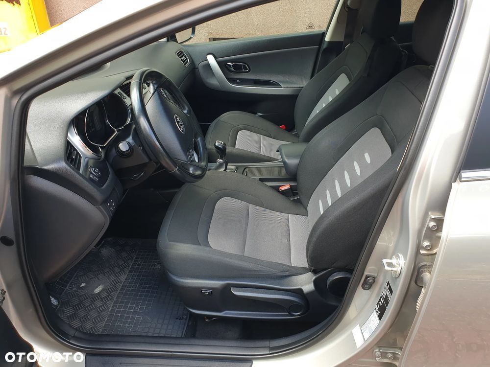 Kia Ceed Cee'd 1.6 GDI Business Line - 7