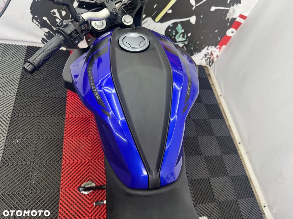 Yamaha MT - 22