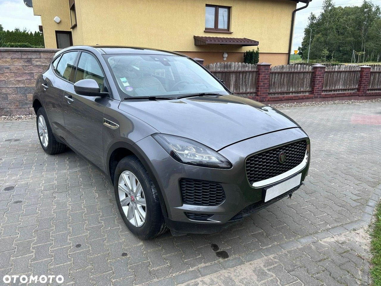 Jaguar E-Pace P250 AWD - 1
