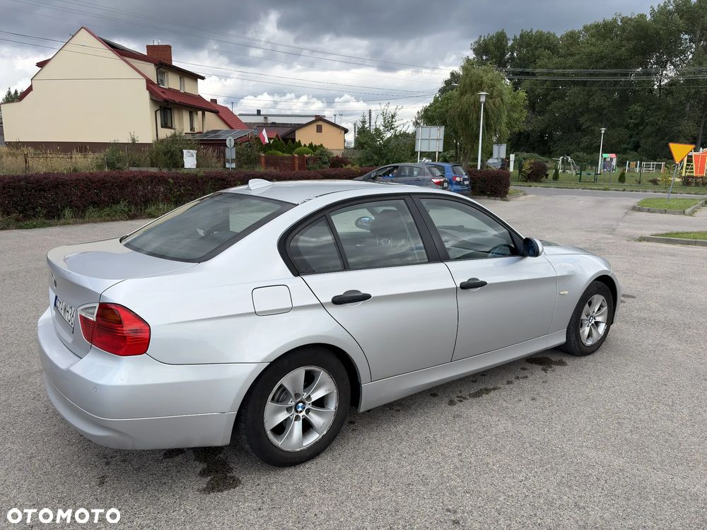 BMW Seria 3 - 10