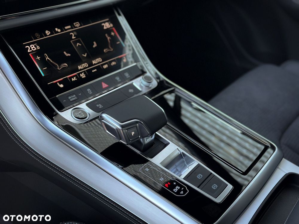Audi Q7 - 17