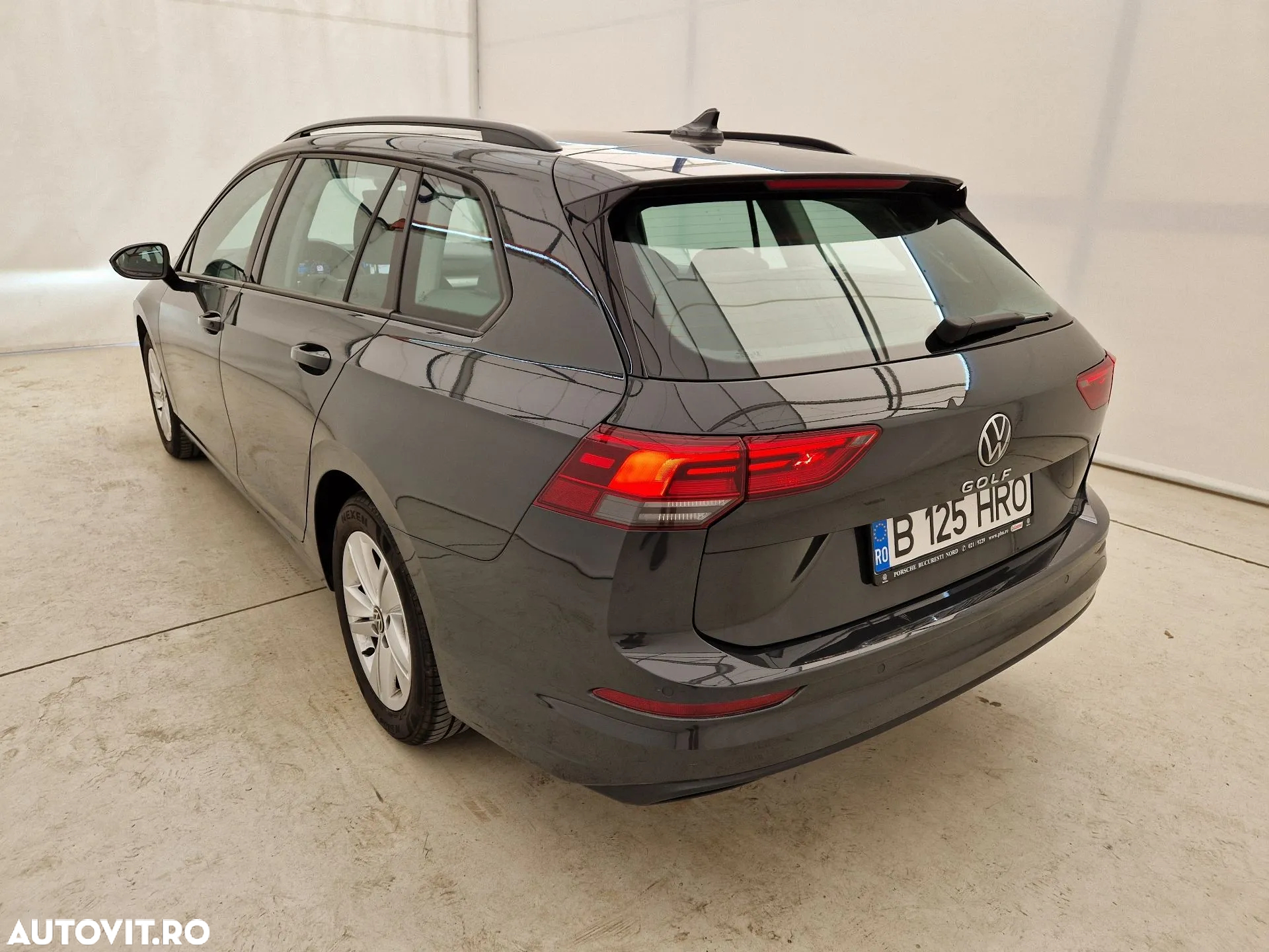 Volkswagen Golf - 2