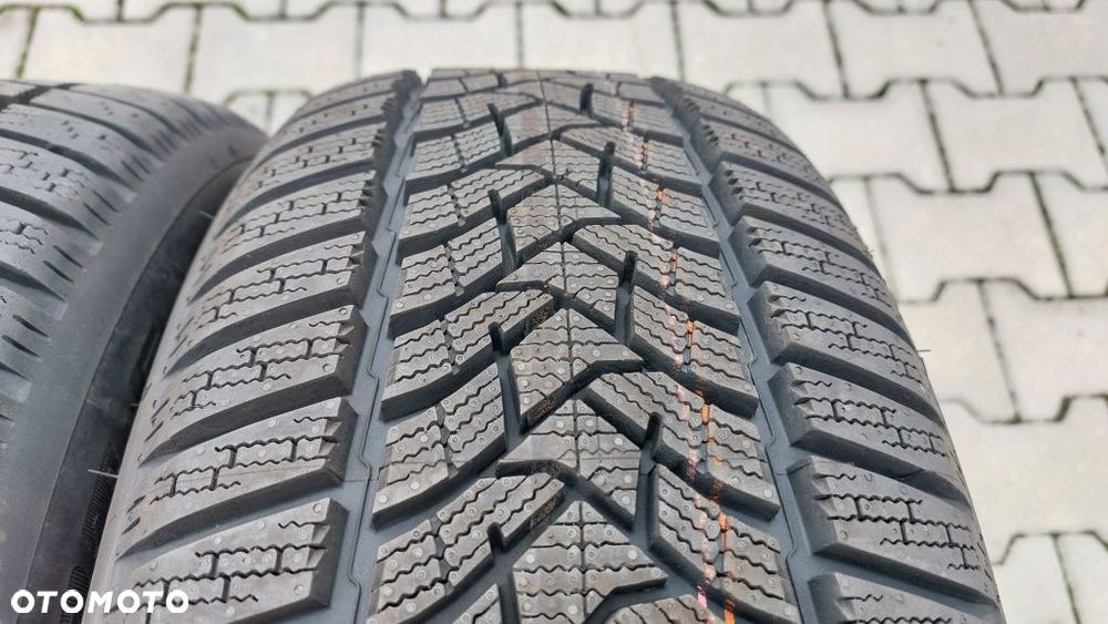 Opony Dunlop 215 55 R16 - 4