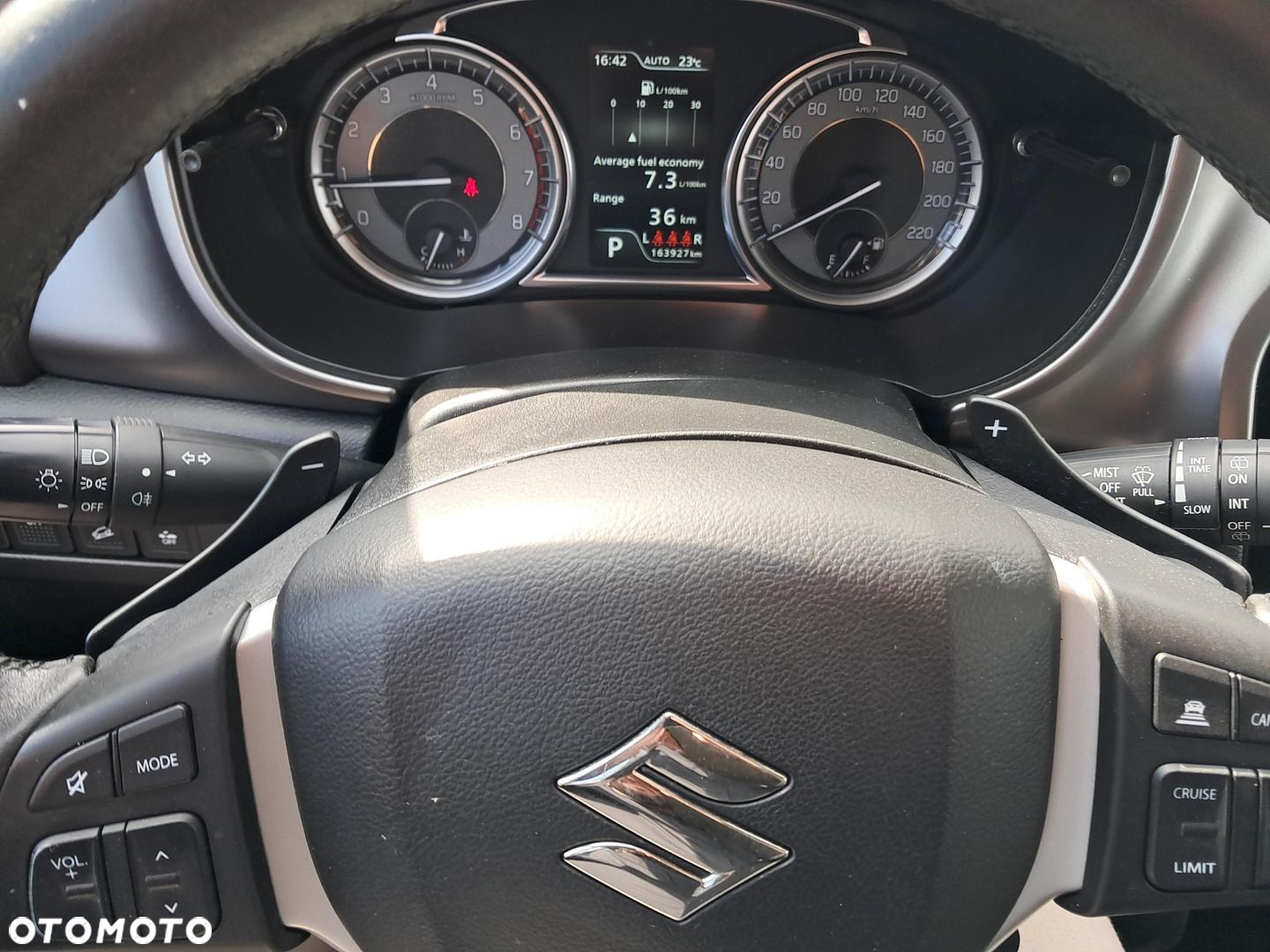 Suzuki Vitara 1.4 Boosterjet Premium 4WD - 16