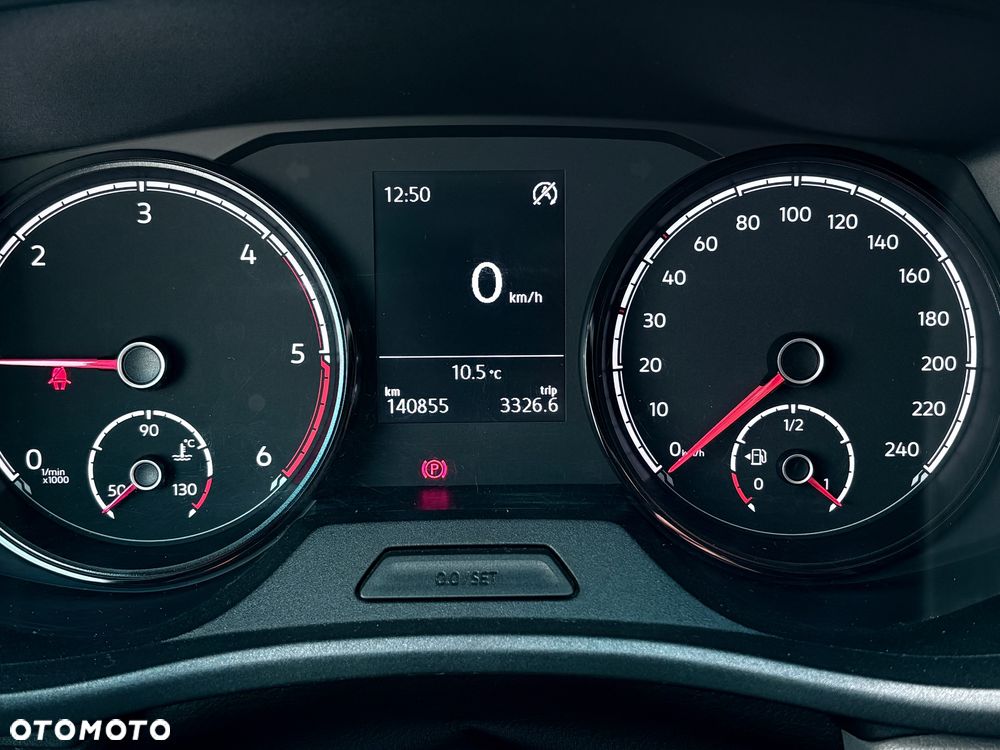 Volkswagen Transporter - 16