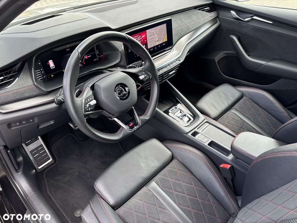 Skoda Octavia 2.0 TSI RS DSG - 23
