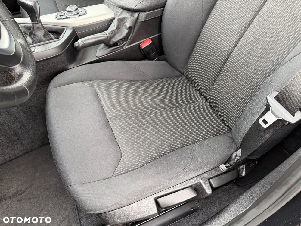 BMW Seria 1 116d - 13