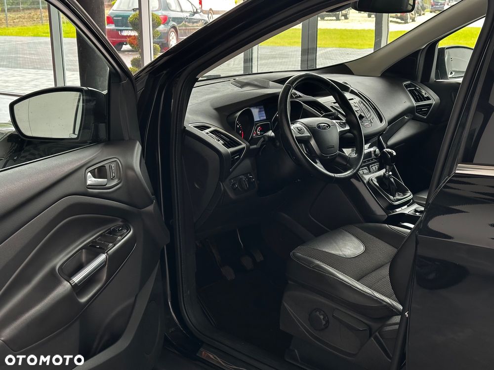 Ford Kuga 1.5 EcoBoost 2x4 Black & Silver - 14