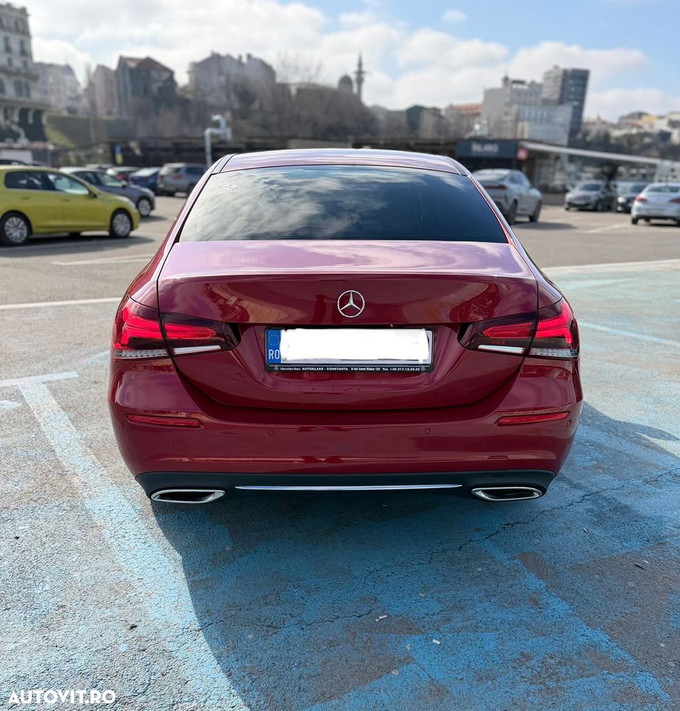 Mercedes-Benz A 180 d Sedan 8G-DCT - 34