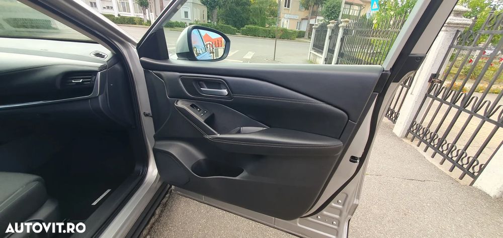 Nissan Qashqai 1.3 DIG-T MHEV N-Connecta - 32