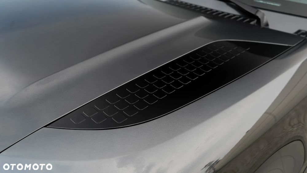 Land Rover Defender 3.0 D350 mHEV X-Dynamic HSE - 8