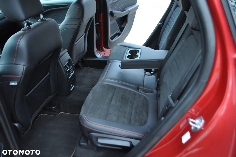 Ford Kuga 2.0 TDCi 4x2 ST-Line - 11