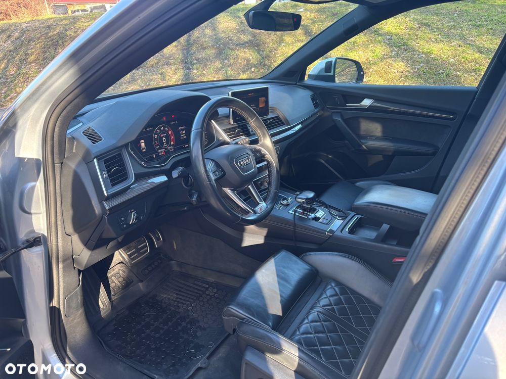 Audi SQ5 - 10
