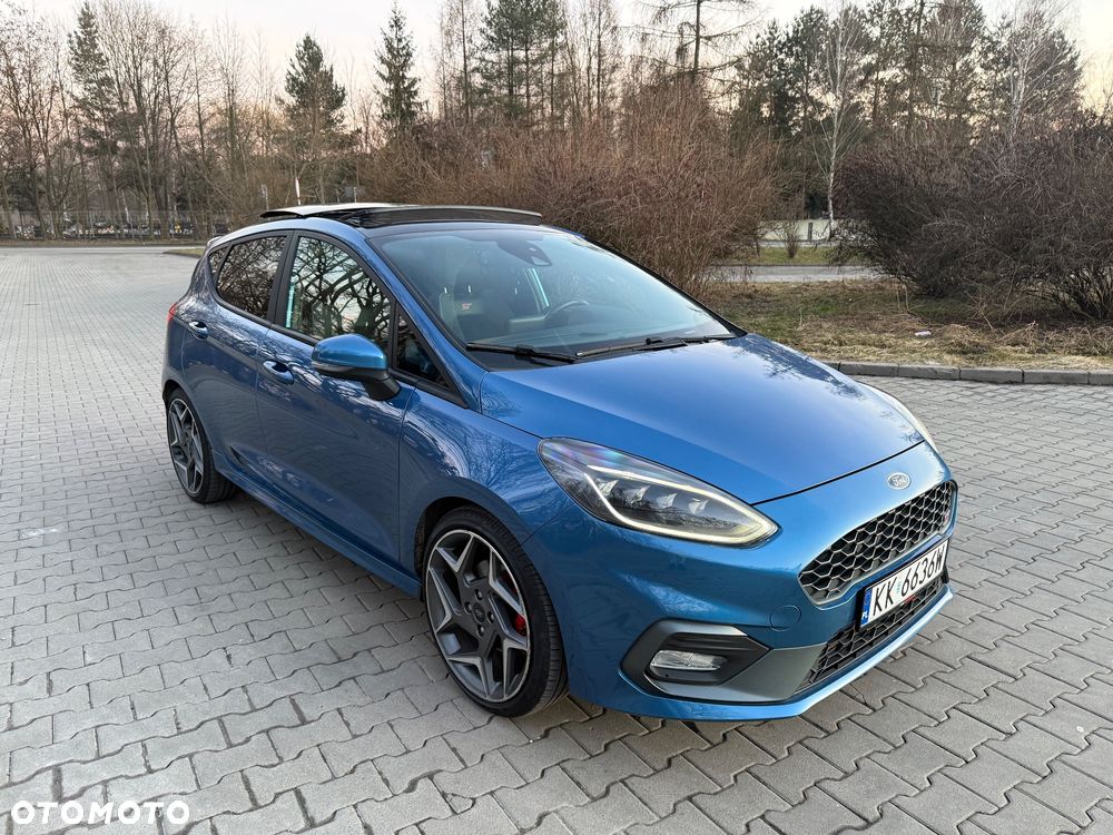 Ford Fiesta - 2