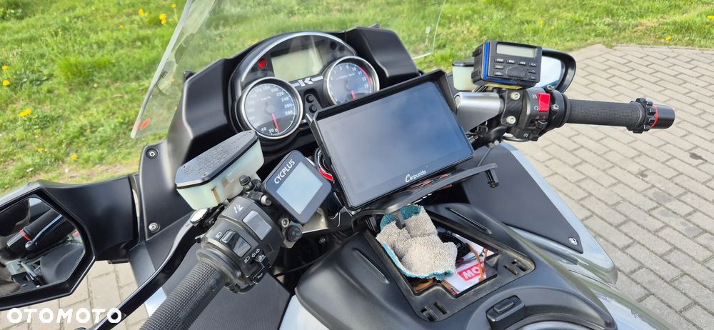 Kawasaki GTR - 12