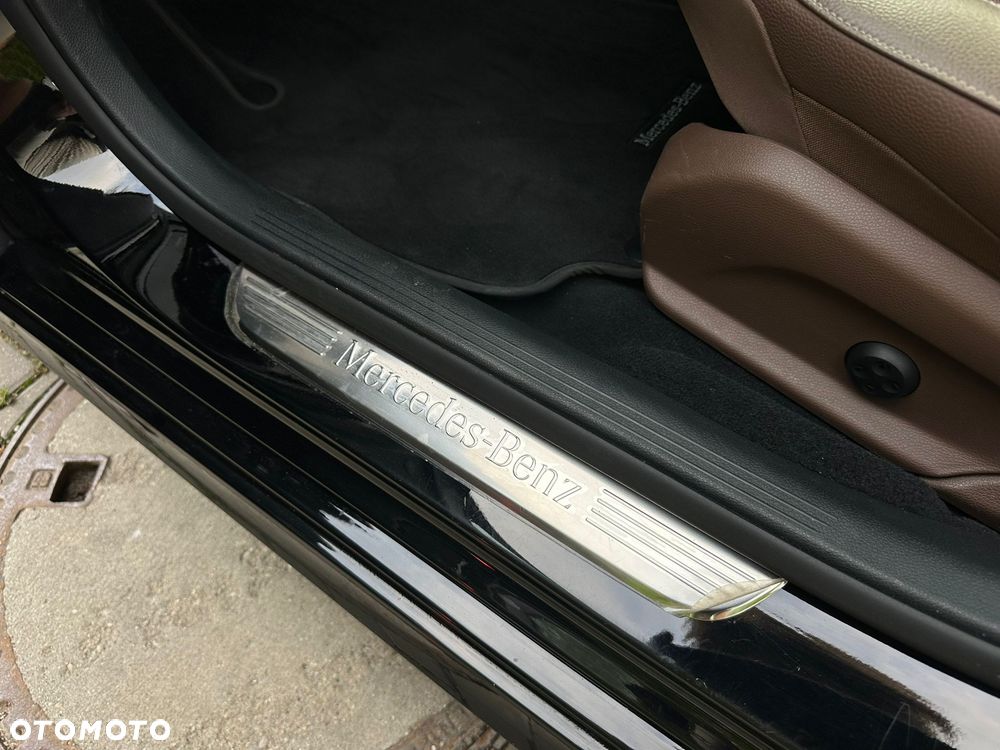 Mercedes-Benz Klasa E 300 9G-TRONIC AMG Line - 9