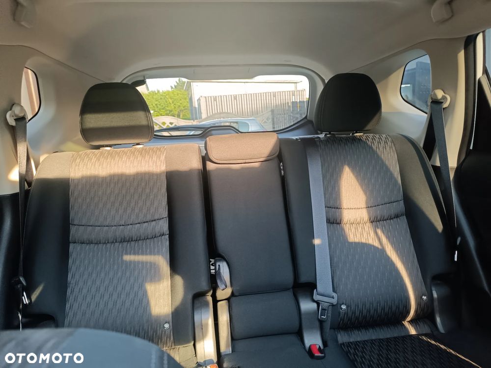 Nissan X-Trail 1.3 DIG-T N-Connecta 2WD DCT - 27