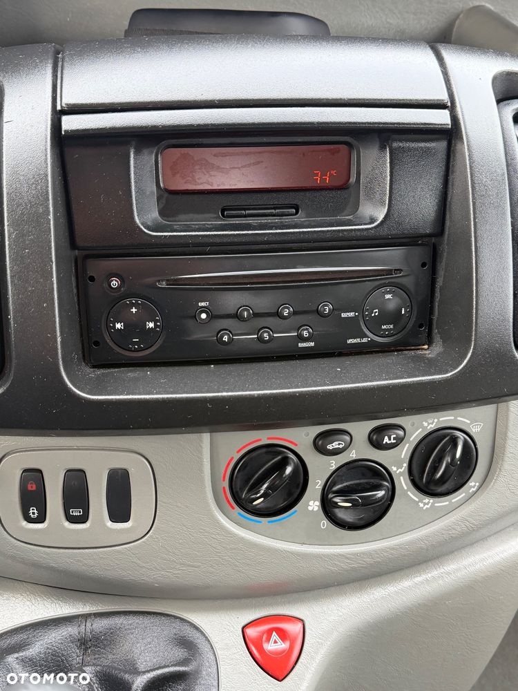 Renault Trafic L1H1 Passenger Lux - 15