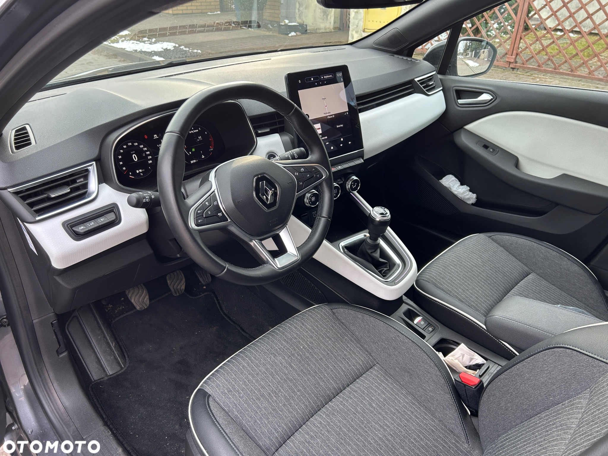 Renault Clio TCe 90 TECHNO - 23