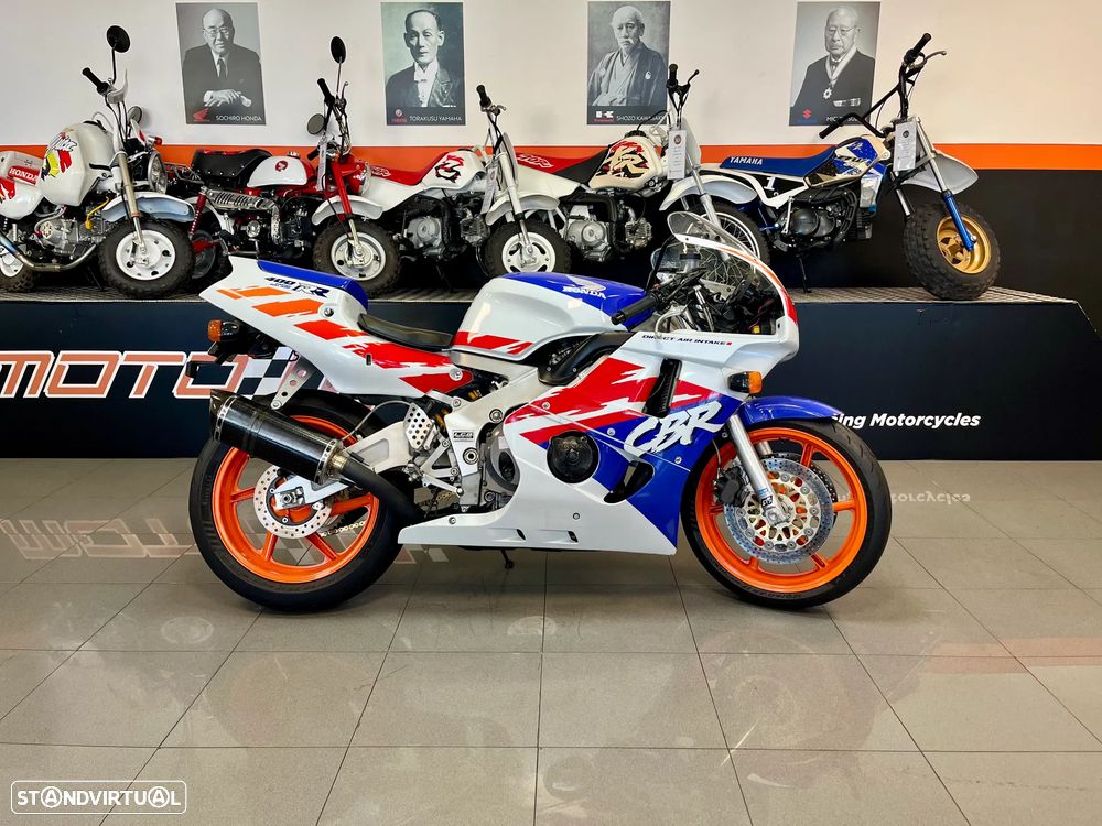 Honda CBR 400RR - 2