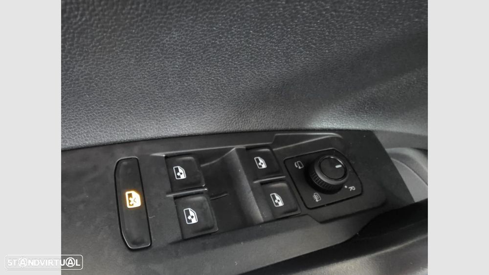 VW Taigo 1.0 TSI Urban DSG - 12