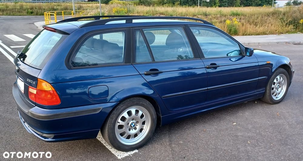 BMW Seria 3 320d Touring - 4