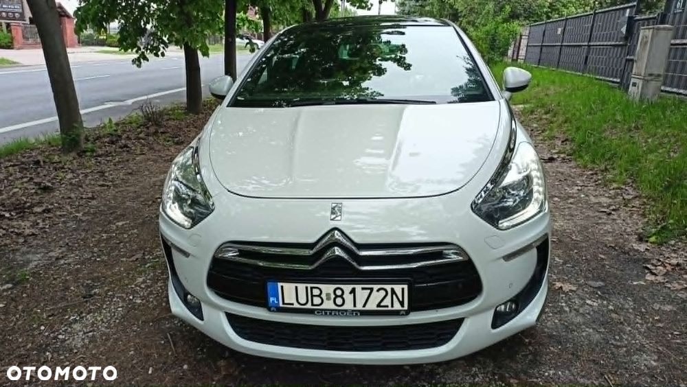 Citroën DS5 HDi 165 SoChic - 2