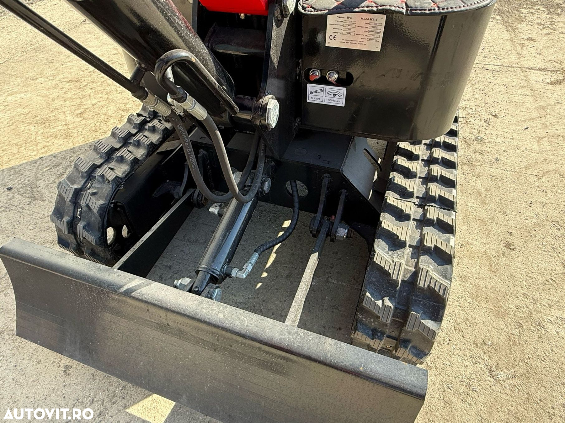 JPC HT12 Mini Excavator - 8